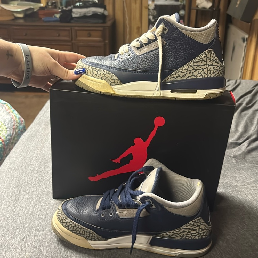 Air Jordan 3s (RETRO)